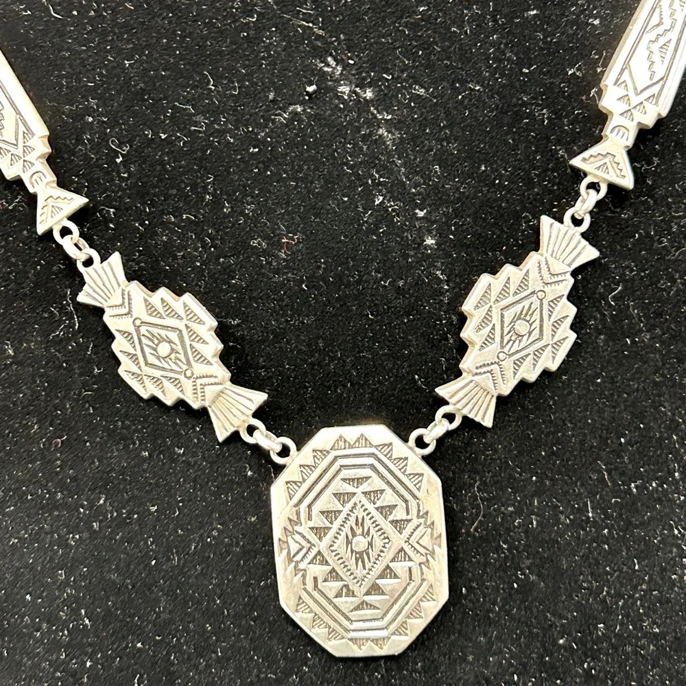 387134 Aztec inspired Laner Navajo Sterling Necklace. 19” adj link - Picture 2 of 6